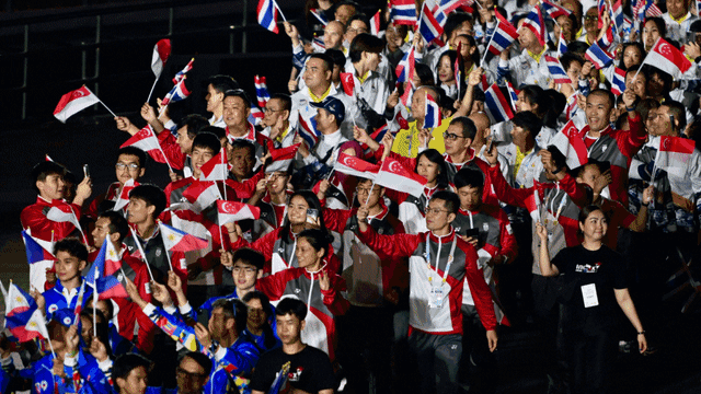 足球周刊：重返国足是刘若钒的愿望，殷切期待完成A级赛首秀