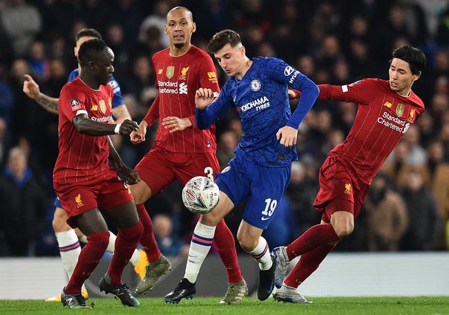 康宁汉姆在活塞12连胜期间，场均贡献30+10+5