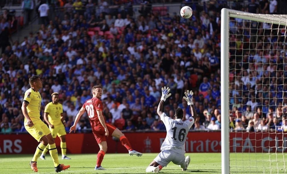 太阳报：狼队球迷团体将在对阵曼联前晚进场15分钟抗议老板